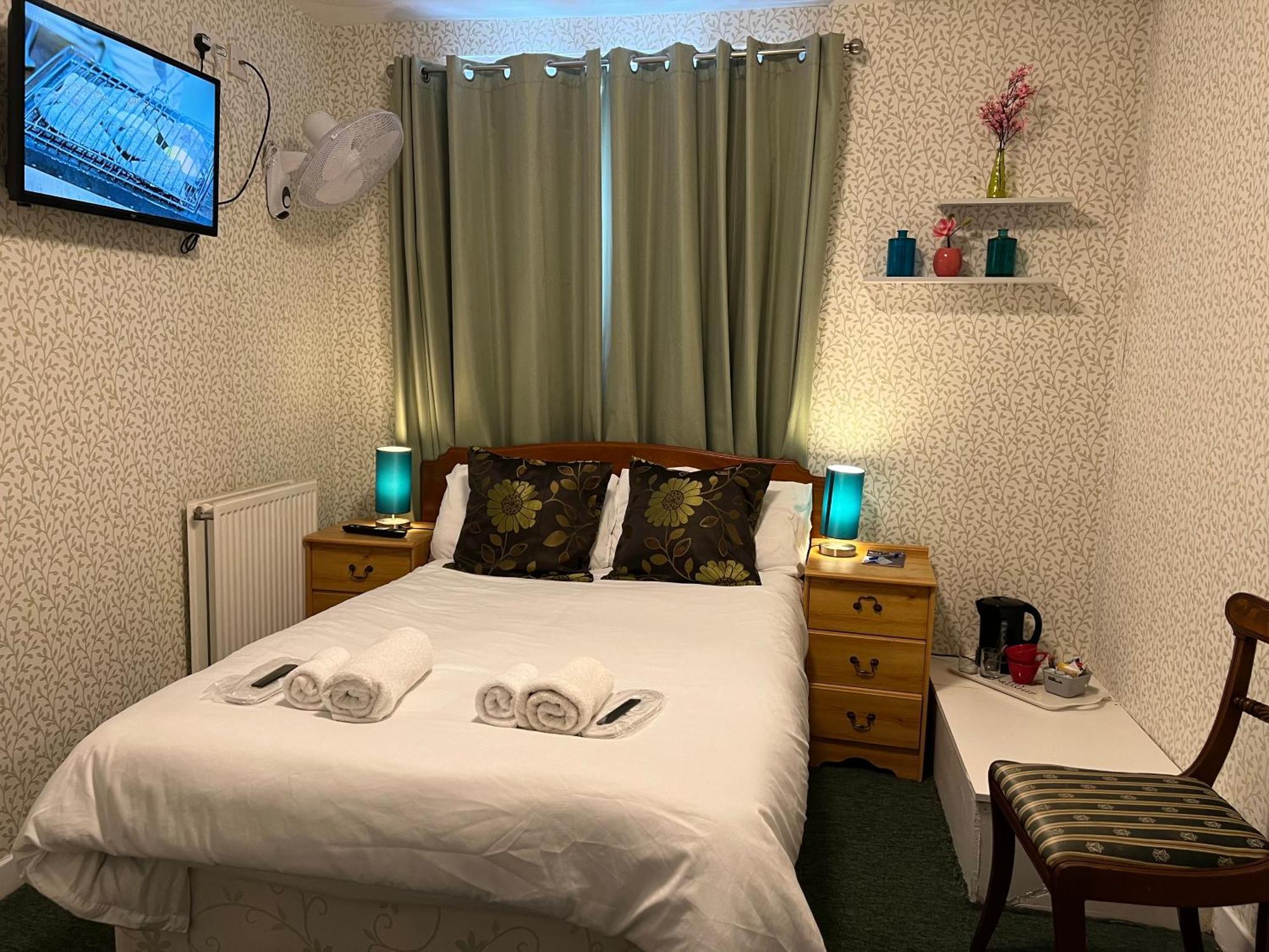 Self Check In Room Accommodation Only The Castle, Coldstream Buitenkant foto