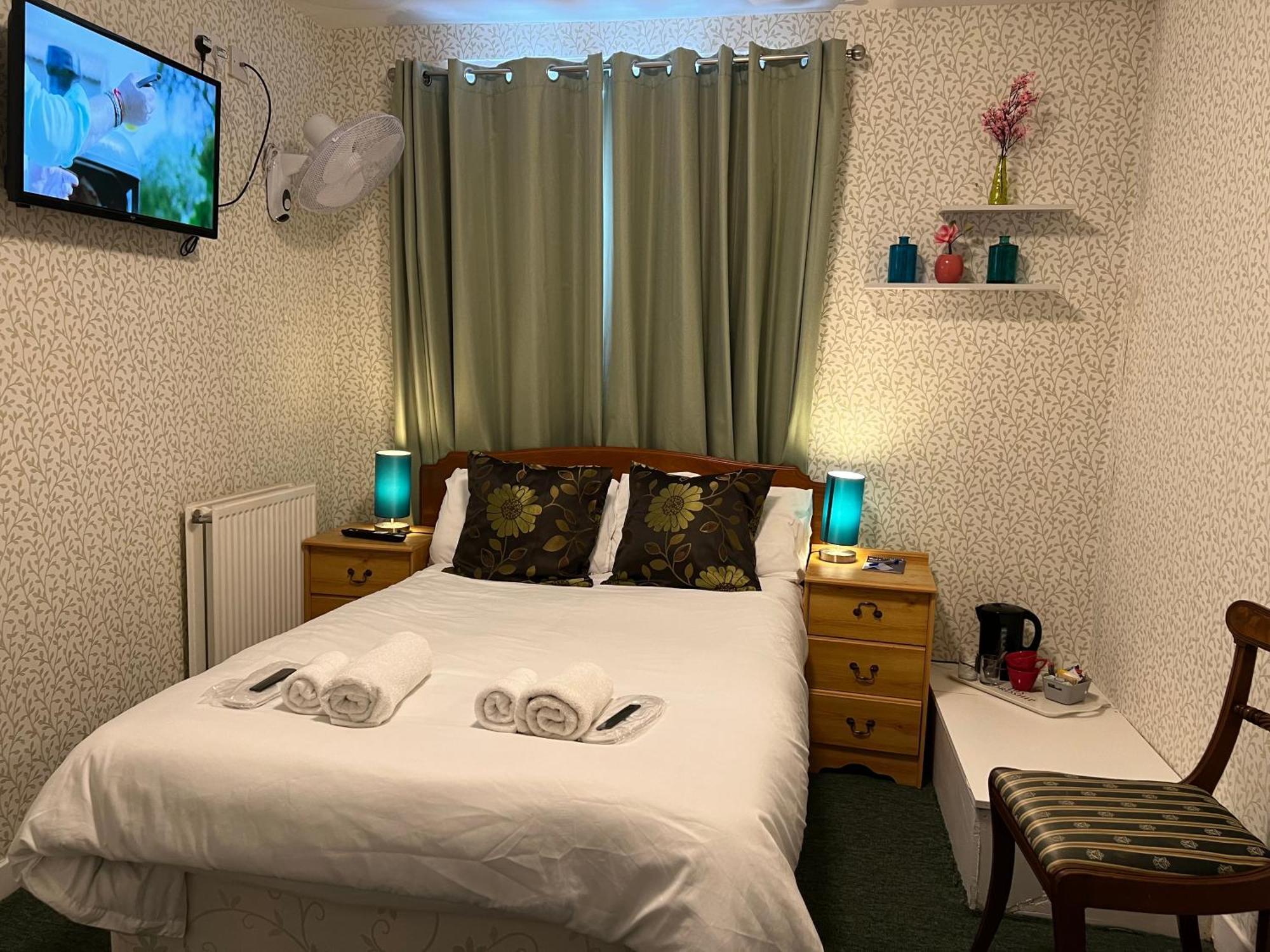 Self Check In Room Accommodation Only The Castle, Coldstream Buitenkant foto